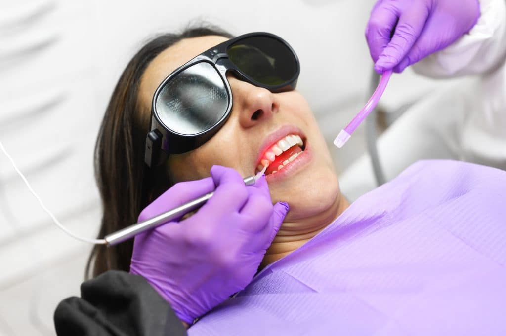 Dental-Hygienists-scaled